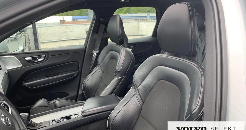 Volvo XC 60 cena 139900 przebieg: 140949, rok produkcji 2018 z Świnoujście małe 326